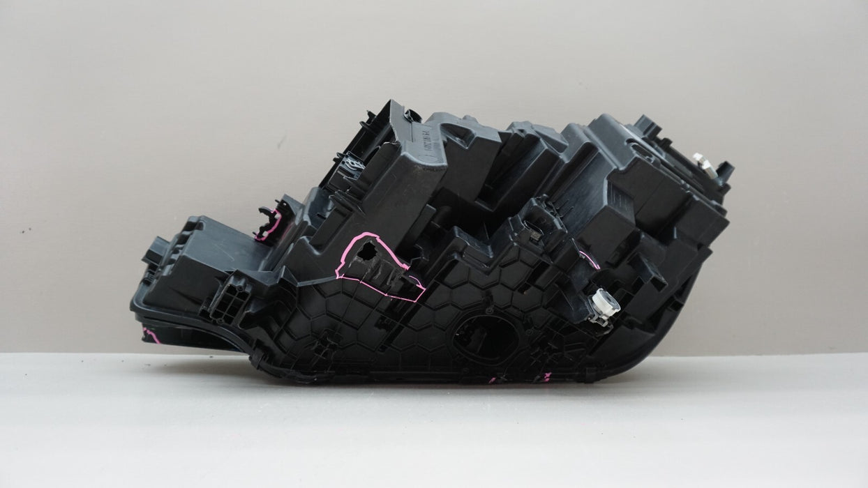 2019-2022 BMW X7 G07 FRONT RIGHT PASSENGER SIDE HEADLIGHT LED OEM 20 21