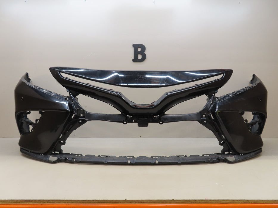 2018 2019 2020 TOYOTA CAMRY FRONT BUMPER COVER OEM 52119-06E20