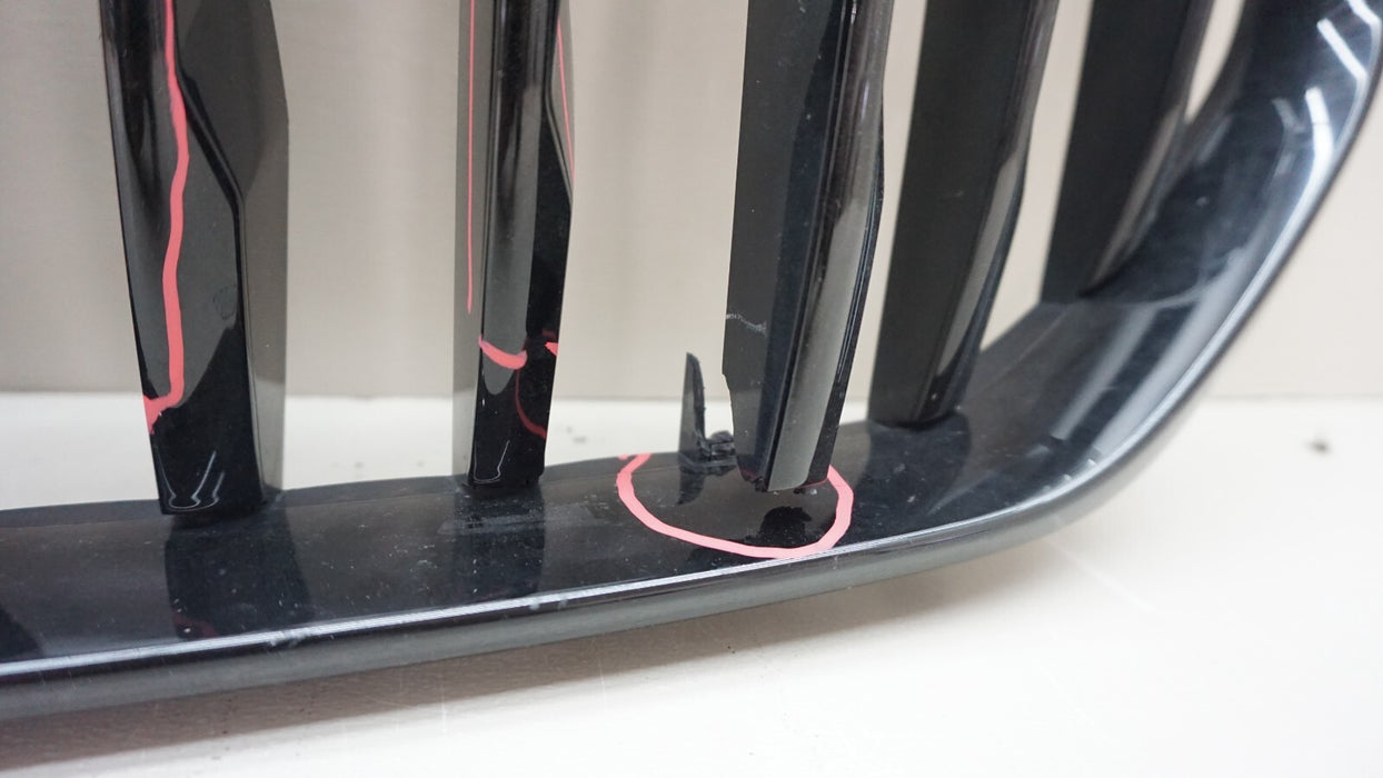 2019-2021 BMW X5 G05 FRONT CENTER RADIATOR GRILLE OEM 7454887