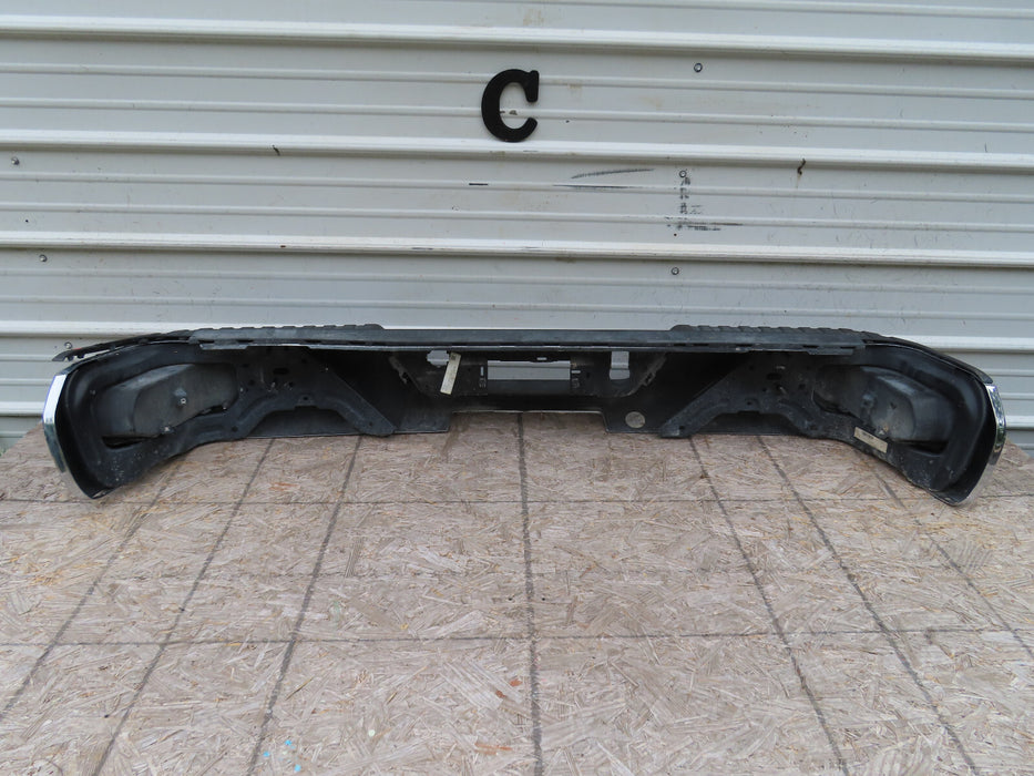 2019-2022 CHEVROLET SILVERADO GMC SIERRA 2500-3500 REAR BUMPER COVER OEM