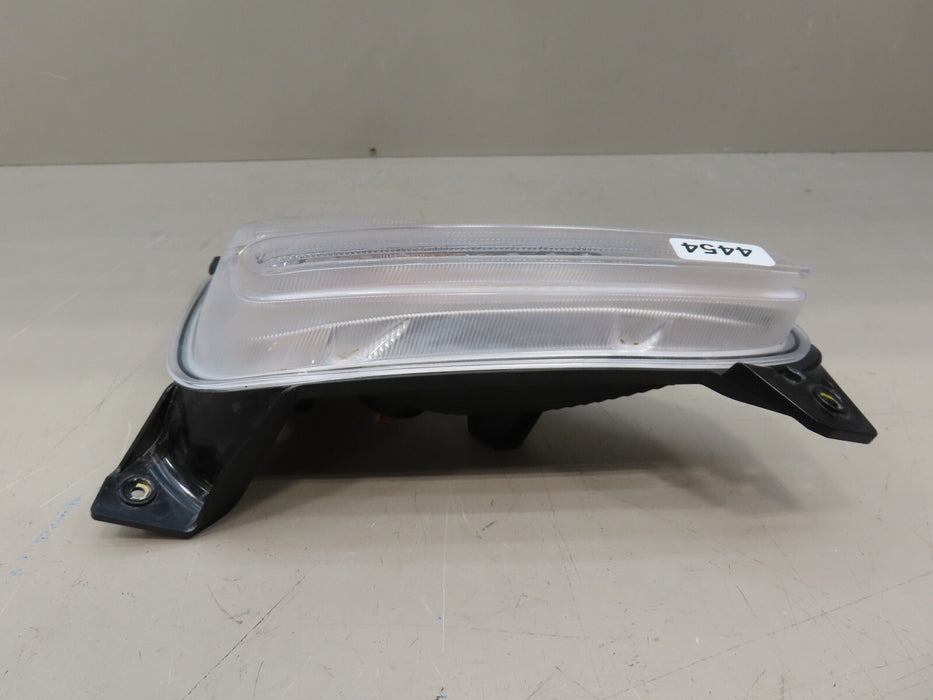 2019-2021 KIA FORTE FRONT RIGHT FOG LIGHT OEM 92306-M70
