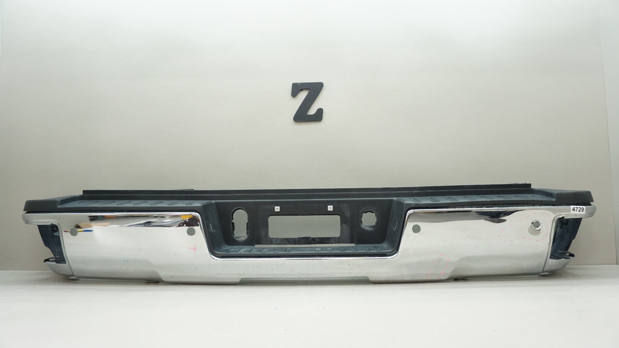 2016-2019 CHEVROLET SILVERADO GMC SIERRA 2500 REAR METAL BUMPER OEM 84204606