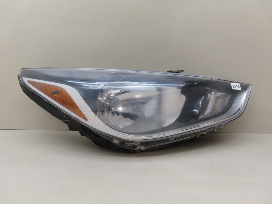 2018-2020 HYUNDAI ACCENT FRONT RIGHT PASSENGER SIDE HEADLIGHT LAMP OEM