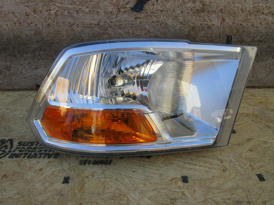 09 10 11 12 13 14 15 16 17 18 19 DODGE RAM HALOGEN RIGHT FRONT HEADLIGHT OEM