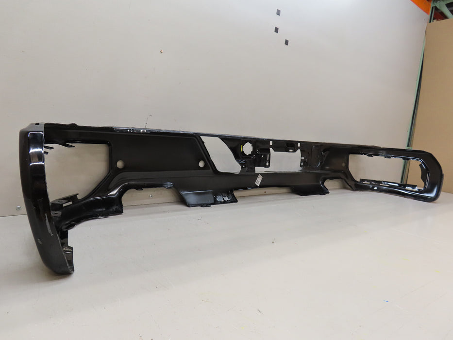 2019-2022 CHVEROLET SILVERADO GMC SIERRA 1500 REAR BUMPER METAL OEM