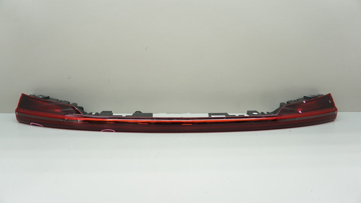 2019-2022 AUDI E-TRON CENTER DECK LID LED TAIL LIGHT 4KE.945.095.G OEM 20 21