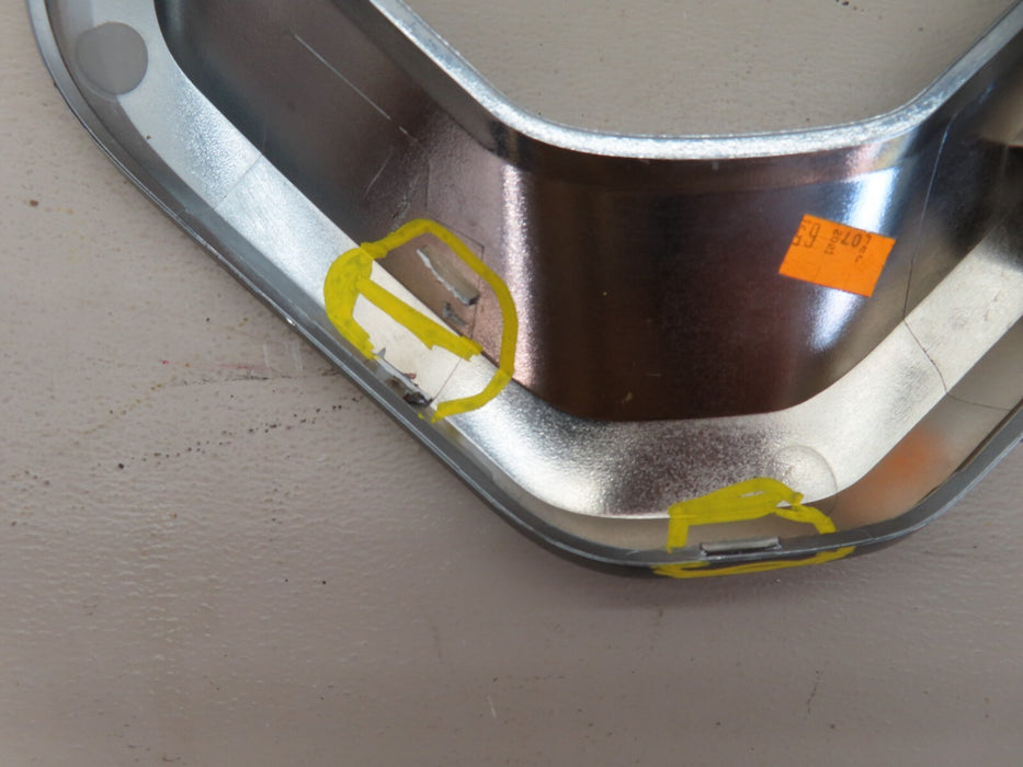 2019-2022 GMC SIERRA 1500 AT4 FRONT LEFT FOG LIGHT BEZEL COVER TRIM OEM 84528058