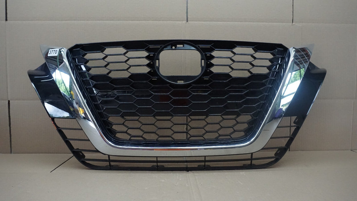 2019-2021 NISSAN ALTIMA FRONT RADIATOR GRILL GRILLE MOLDING W/O EMBLEM OEM