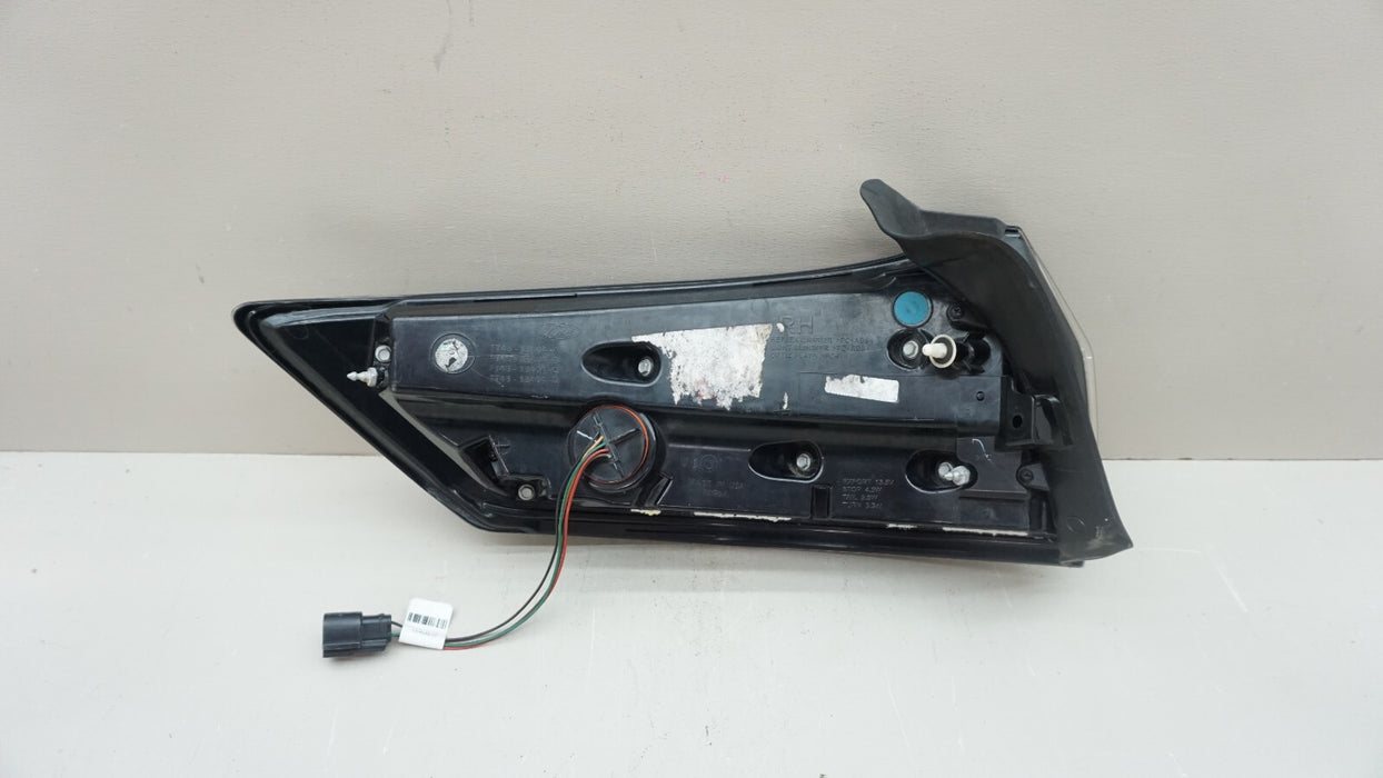 2015-2018 FORD EDGE REAR RIGHT PASSENGER SIDE TAIL LIGHT OEM 15 16 17 18