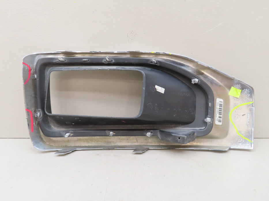 2015-2020 GMC/CADILLAC YUKON-ESCALADE FRONT LEFT DRIVER FOG LIGHT BEZEL OEM