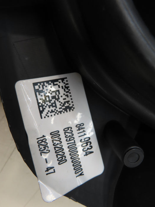 2015-2020 GMC YUKON XL FRONT RADIATOR GRILLE GRILL  OEM