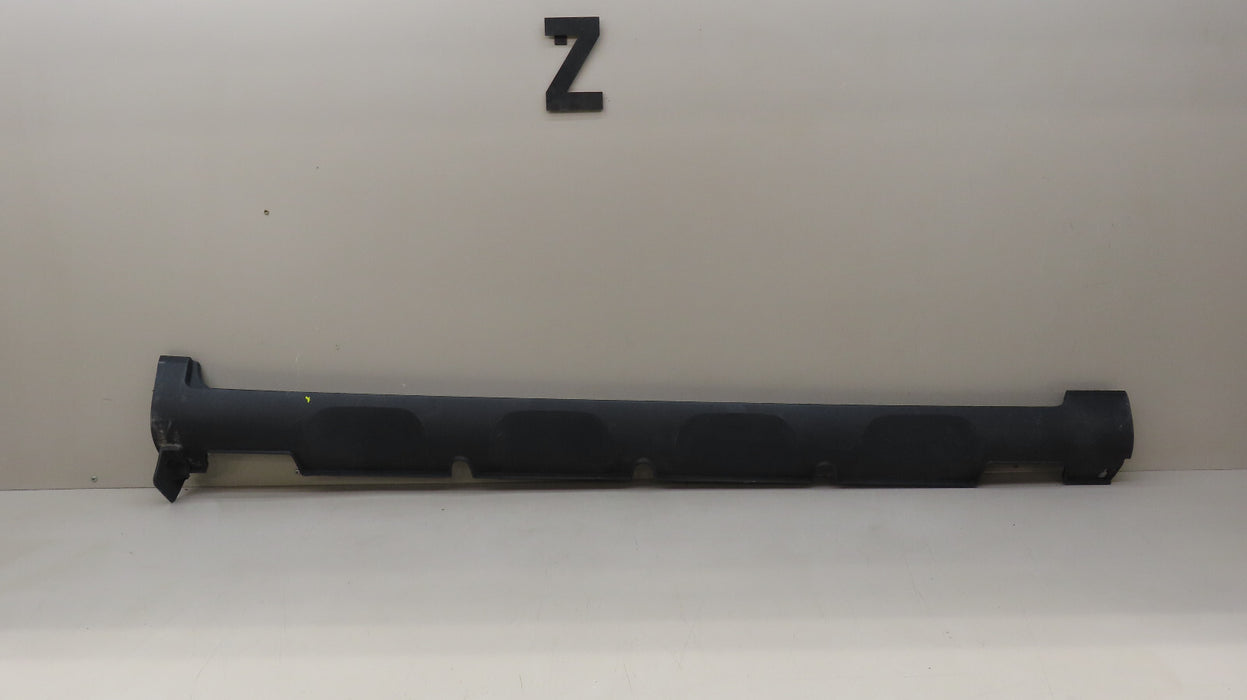 2020-2025 HYUNDAI VENUE RIGHT ROCKER SKIRT MOLDING COVER PANEL OEM 87752-K2000