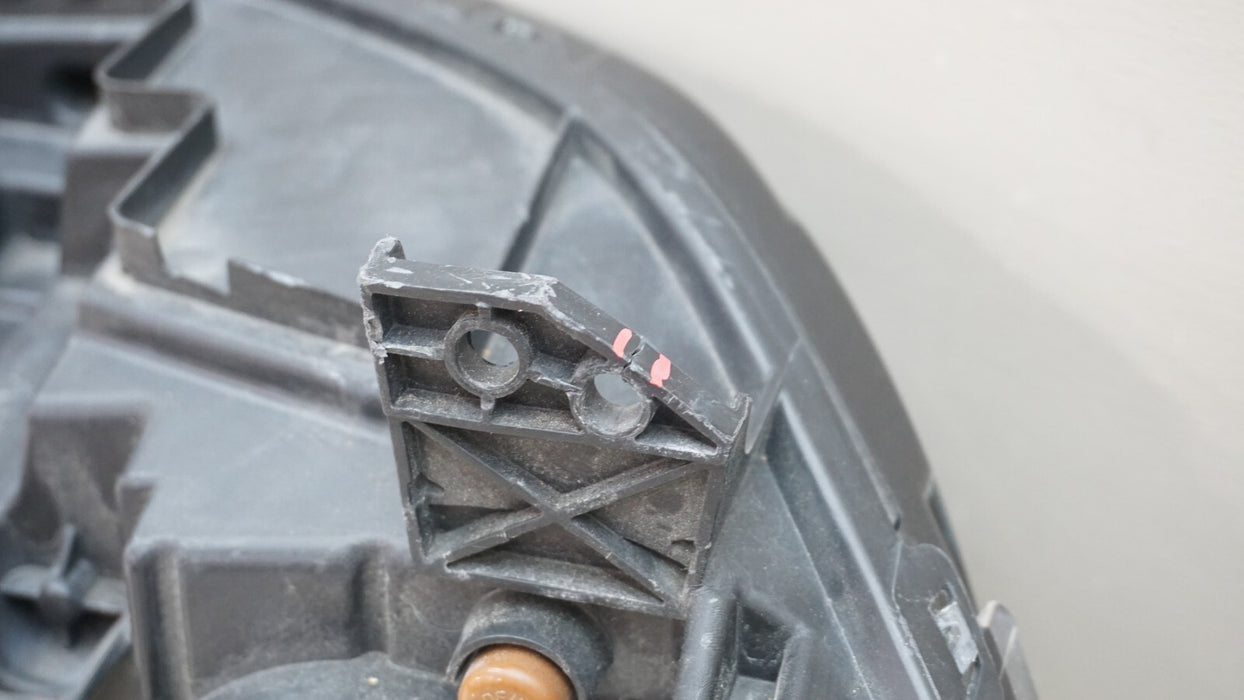 2015-2021 DODGE CHARGER FRONT RH RIGHT PASSENGER SIDE HALOGEN HEADLIGHT OEM