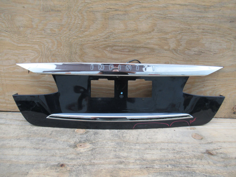 2017 2018 2019 INFINITI QX70 REAR TRUNK LID TRIM PANEL MOLDING OEM