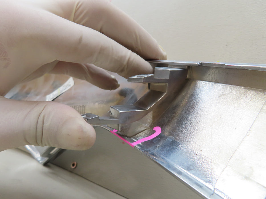 2019-2022 CHEVROLET BLAZER FRONT RIGHT PASSENGER GRILLE GRILL INSERT OEM