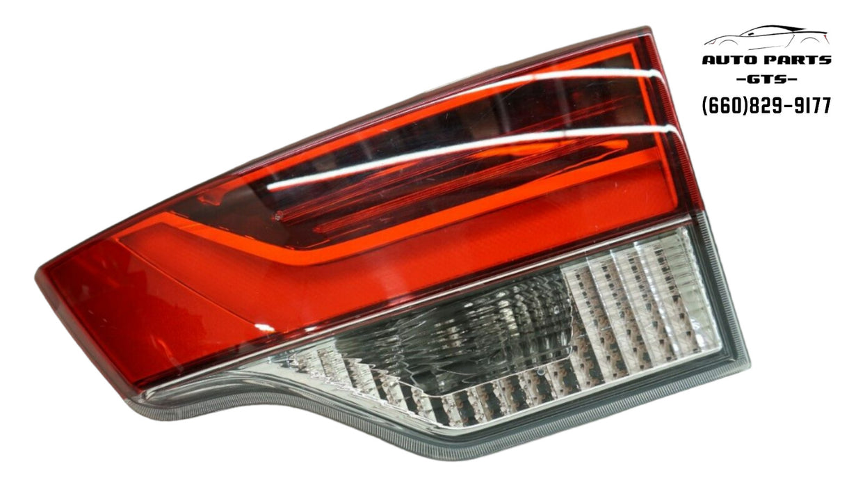 2017-2019 TOYOTA HIGHLANDER REAR RIGHT PASSENGER SIDE INNER TAIL LIGHT LAMP OEM