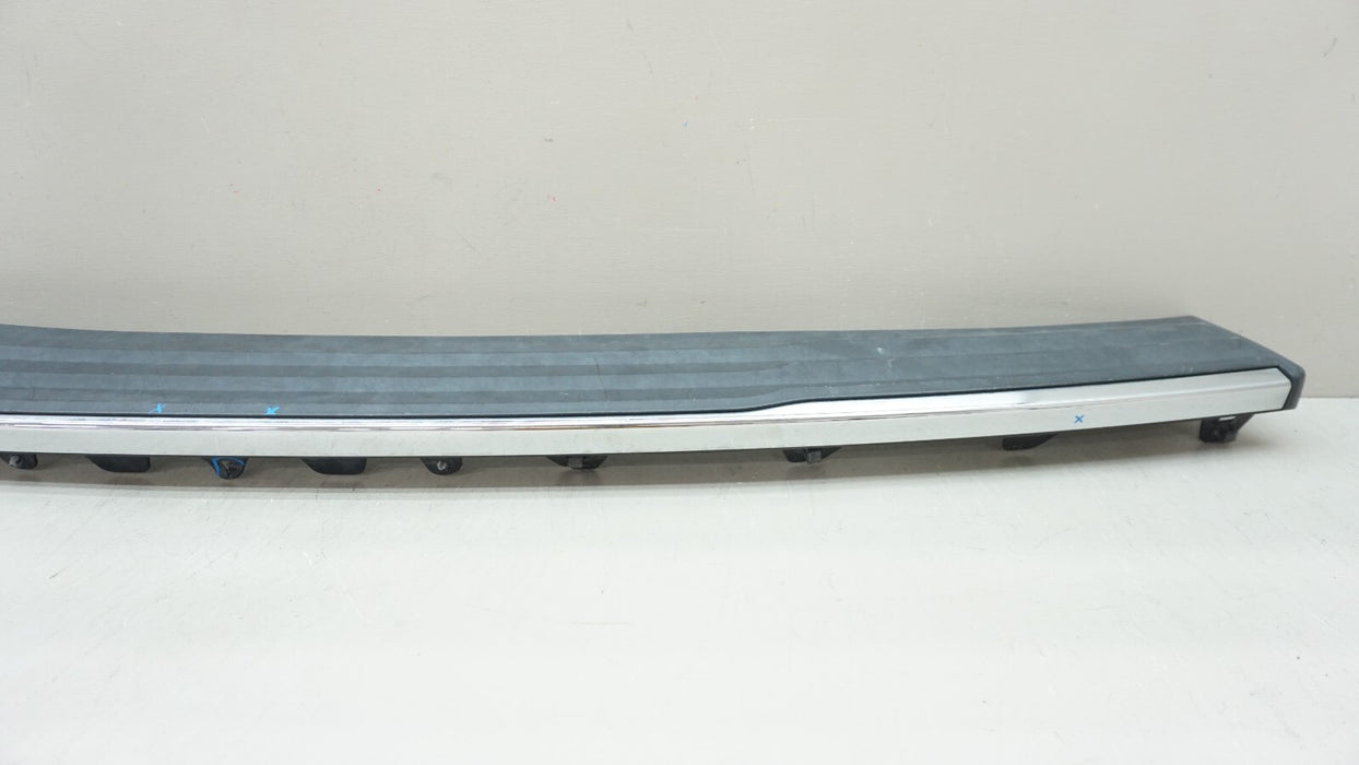 2015-2020 CHEVROLET TAHOE GMC YUKON REAR BUMPER STEP PLATE COVER OEM 29936468
