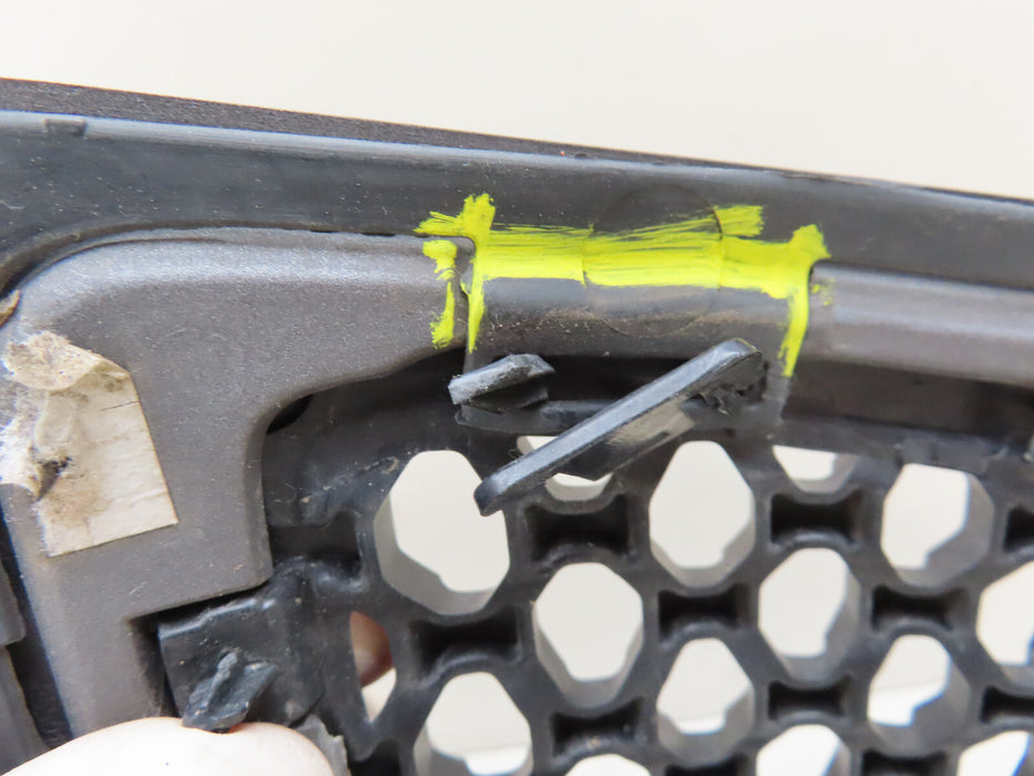 2019-2022 JEEP CHEROKEE FRONT RADIATOR GRILL GRILLE INSERT # 1 OEM