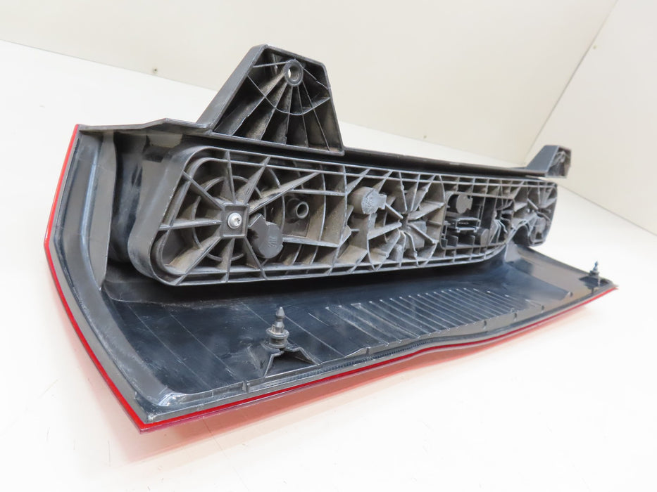 2019-2022 MERCEDES-BENZ SPRINTER 1500-3500 REAR RIGHT PASSENGER TAIL LIGHT OEM