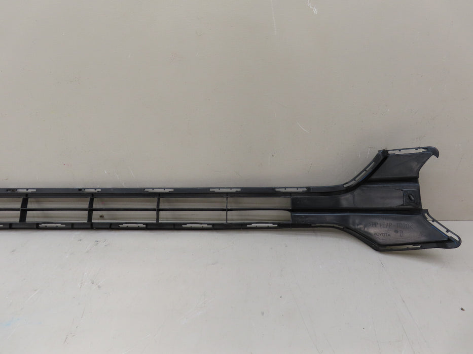 2015-2023 TOYOTA TACOMA FRONT LOWER GRILL GRILLE OEM
