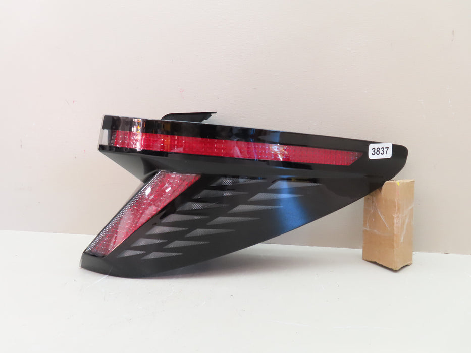 2022 2023 HYUNDAI TUCSON REAR RIGHT PASSENGER TAIL LIGHT LED OUTER OEM