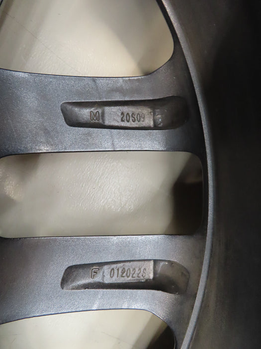 2016 2017 2018 2019 2020 2021 JEEP GRAND CHEROKEE 18X8.0 J 56.4MM RIM W/TIRE OEM