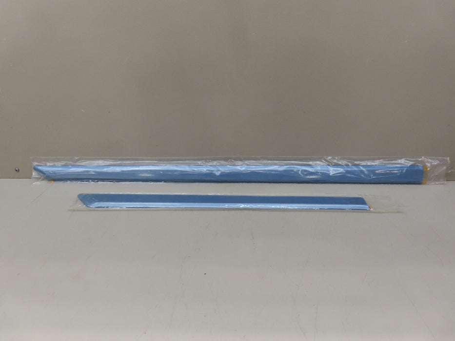 2012-2014 TOYOTA CAMRY FRONT RIGHT/ REAR RIGHT DOOR LOWER MOLDING OEM