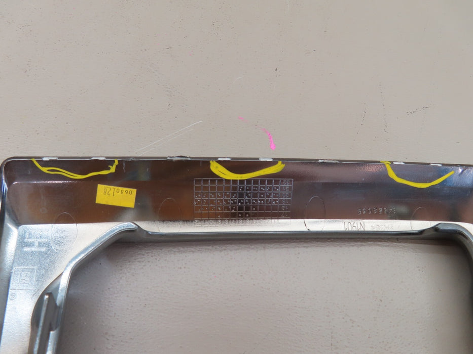 2019-2022 GMC SIERRA 1500 AT4 FRONT LEFT FOG LIGHT BEZEL COVER TRIM OEM 84528058