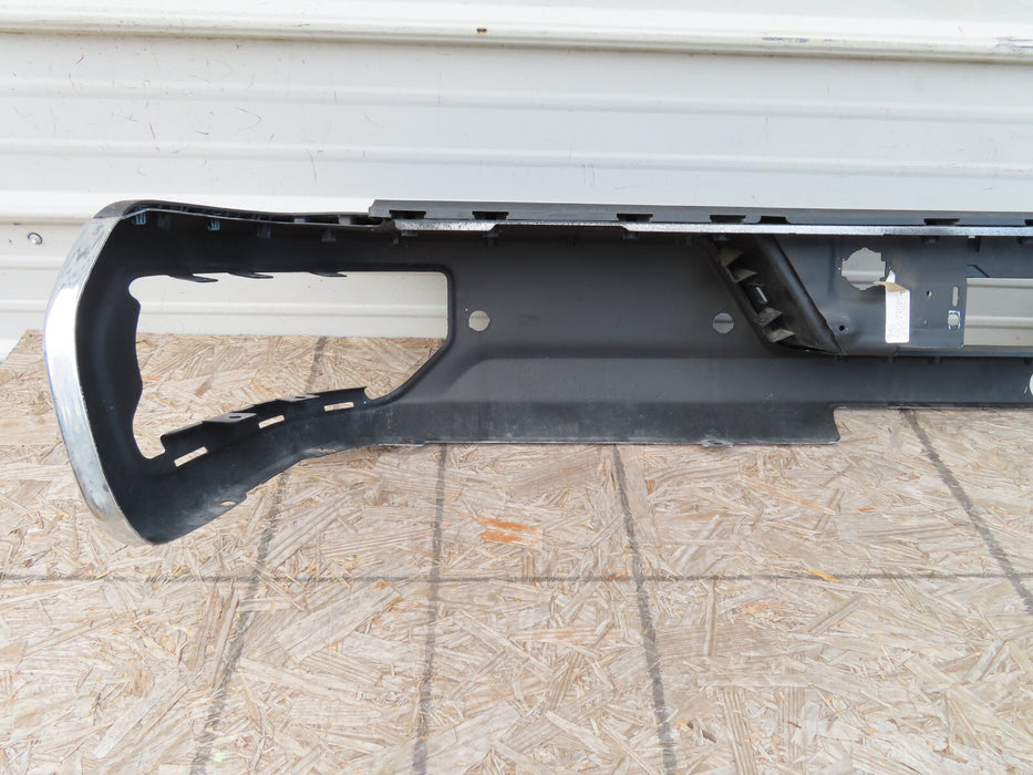 2019-2022 GMC/CHEVROLET SIERRA/SILVERADO 2500 3500 REAR BUMPER COVER OEM