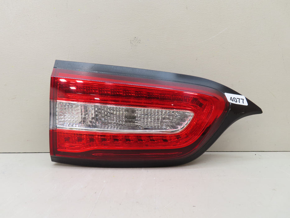 2015 2016 JEEP CHEROKEE REAR LEFT DRIVER INNER TAIL LIGHT OEM 68102921AC