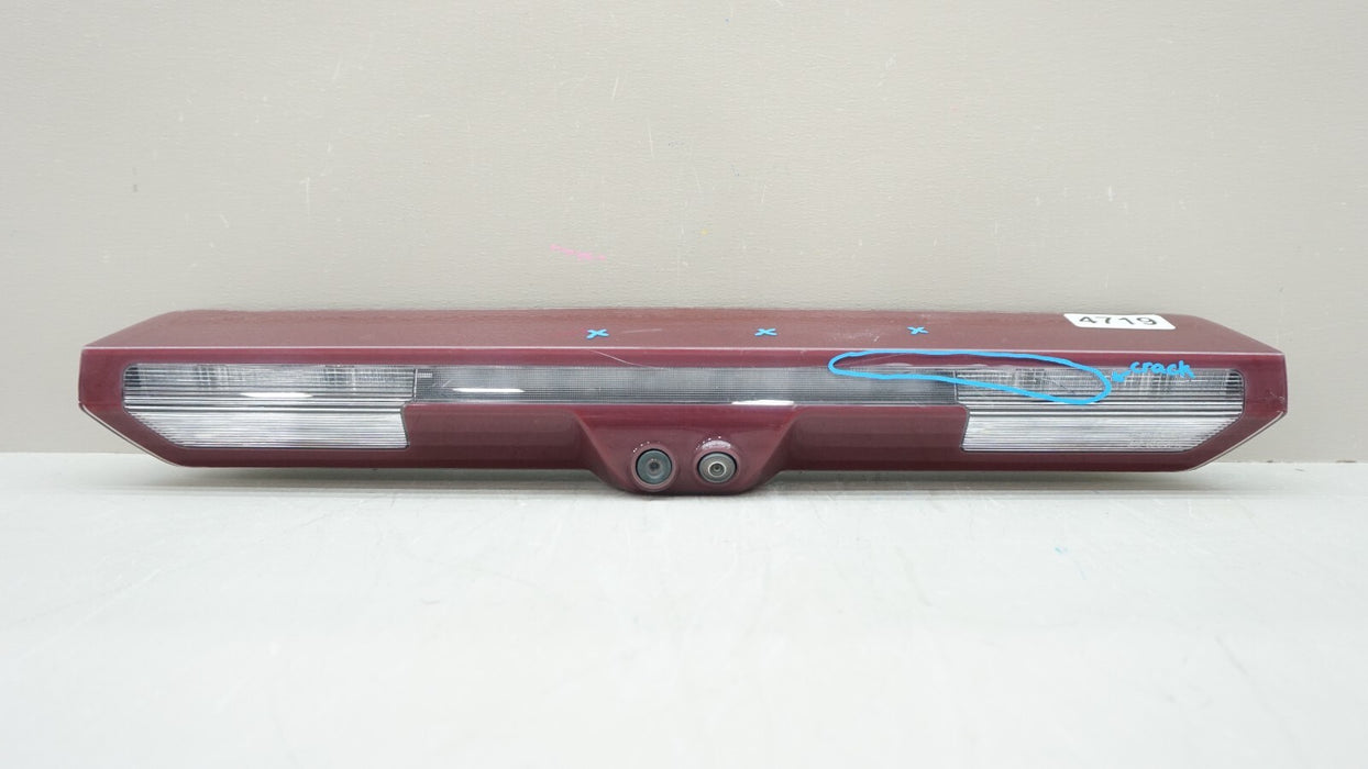 2019-2023 CHEVROLET SILVERADO GMC SIERRA HD HIGH MOUNT 3RD BRAKE LIGHT OEM