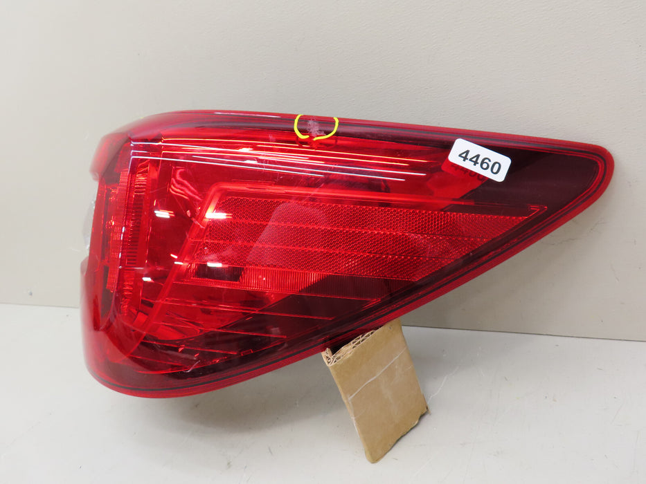2015-2019 SUBARU OUTBACK REAR RIGHT PASSENGER SIDE TAIL LIGHT OEM
