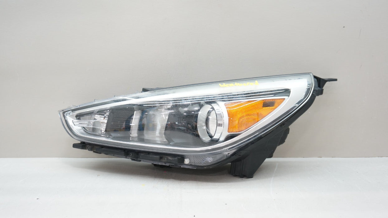 2018-2020 HYUNDAI ELANTRA GT FRONT LEFT SIDE HALOGEN HEADLIGHT OEM 92101-G30