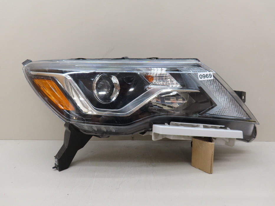 2017-2019 NISSAN PATHFINDER FRONT RIGHT PASSENGER HEADLIGHT HALOEN OEM