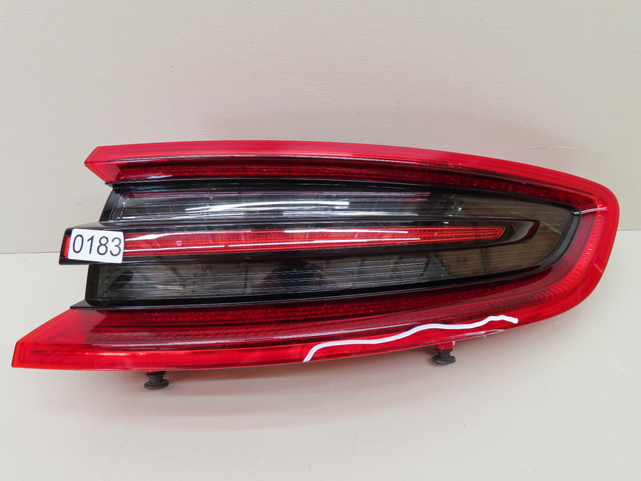2015 2016 2017 PORSCHE MACAN RIGHT REAR LED TAILLIGHT LAMP OEM