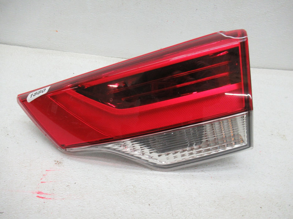 2017 - 2019 TOYOTA HIGLANDER REAR PASSENGER SIDE TAIL LIGHT BRAKE STOP LAMP OEM