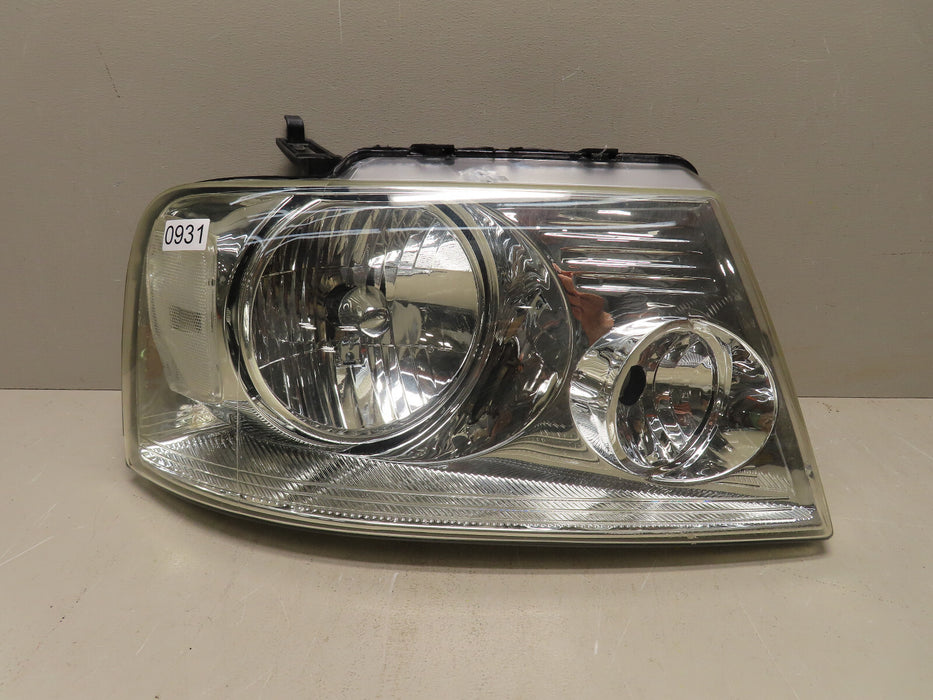 2004-2008 FORD F150 FRONT RIGHT PASSENGER SIDE HEADLIGHT HALOGEN