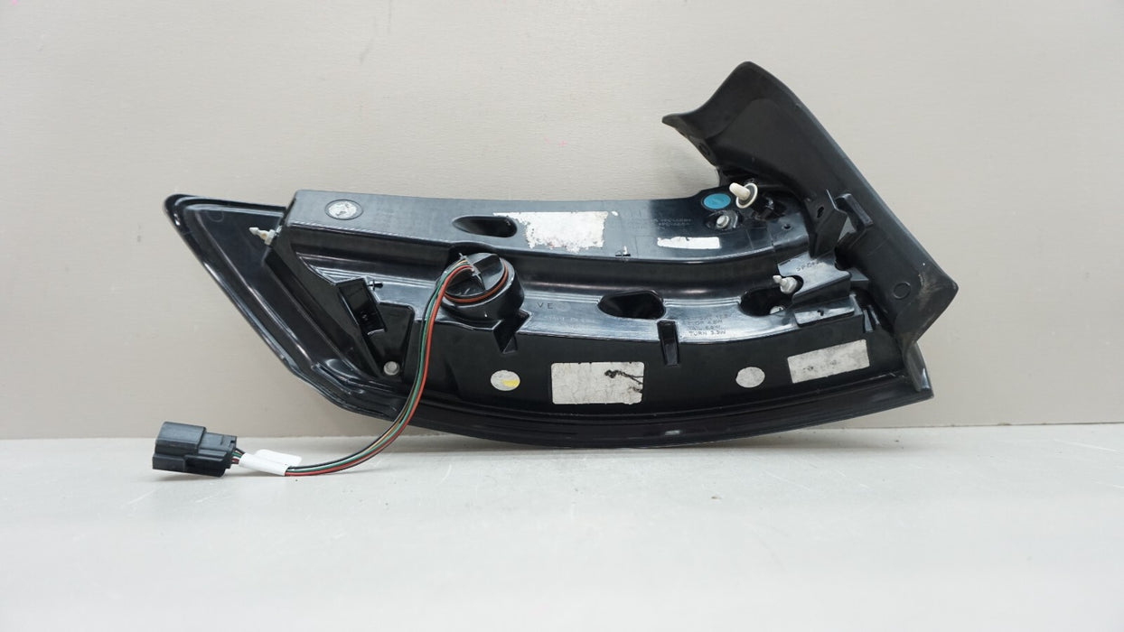 2015-2018 FORD EDGE REAR RIGHT PASSENGER SIDE TAIL LIGHT OEM 15 16 17 18