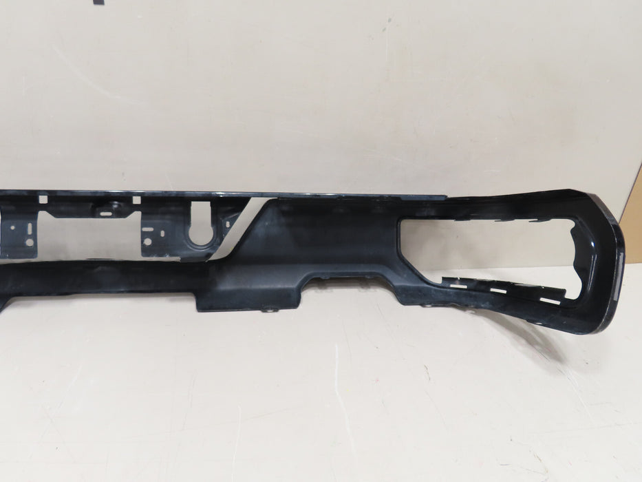 2019-2022 CHVEROLET SILVERADO GMC SIERRA 1500 REAR BUMPER COVER OEM 84520863