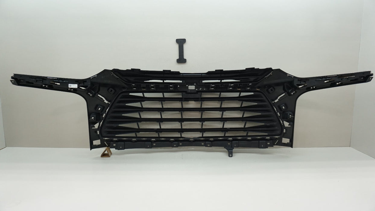2019-2022 CHEVROLET BLAZER FRONT MAIN BUMPER GRILLE 84612436 OEM 19 20 21 22