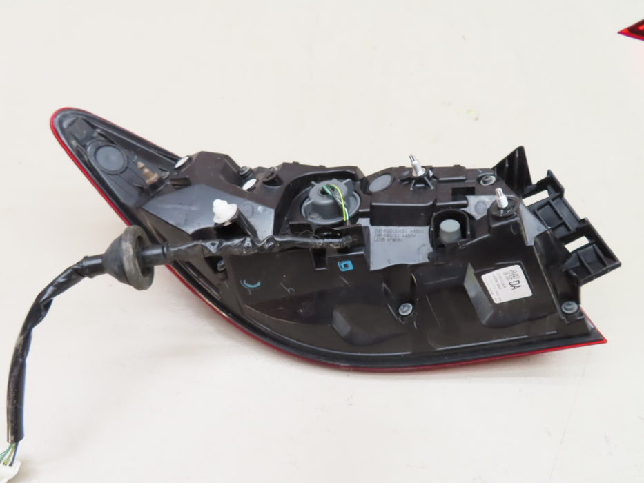 2016 - 2020 INFINITI QX60 REAR RIGHT PASSENGER SIDE TAILLIGHT BRAKE LAMP LED OEM