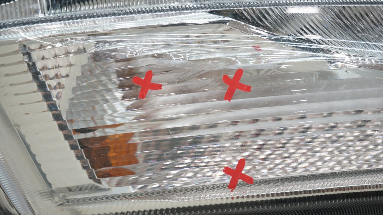 2019-2021 CHEVROLET MALIBU FRONT RIGHT PASSENGER SIDE FOG LIGHT OEM 84575552