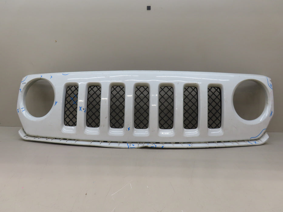 2011-2017 JEEP PATRIOT FRONT MAIN BUMPER GRILLE OEM 11MK74-J-1150M