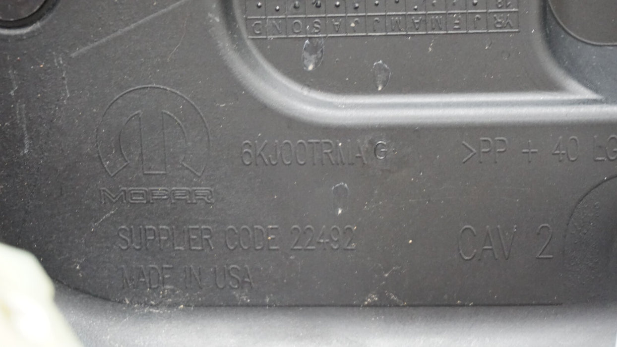 2019-2022 JEEP CHEROKEE LATITUDE REAR TAILGATE LIFTGATE OEM