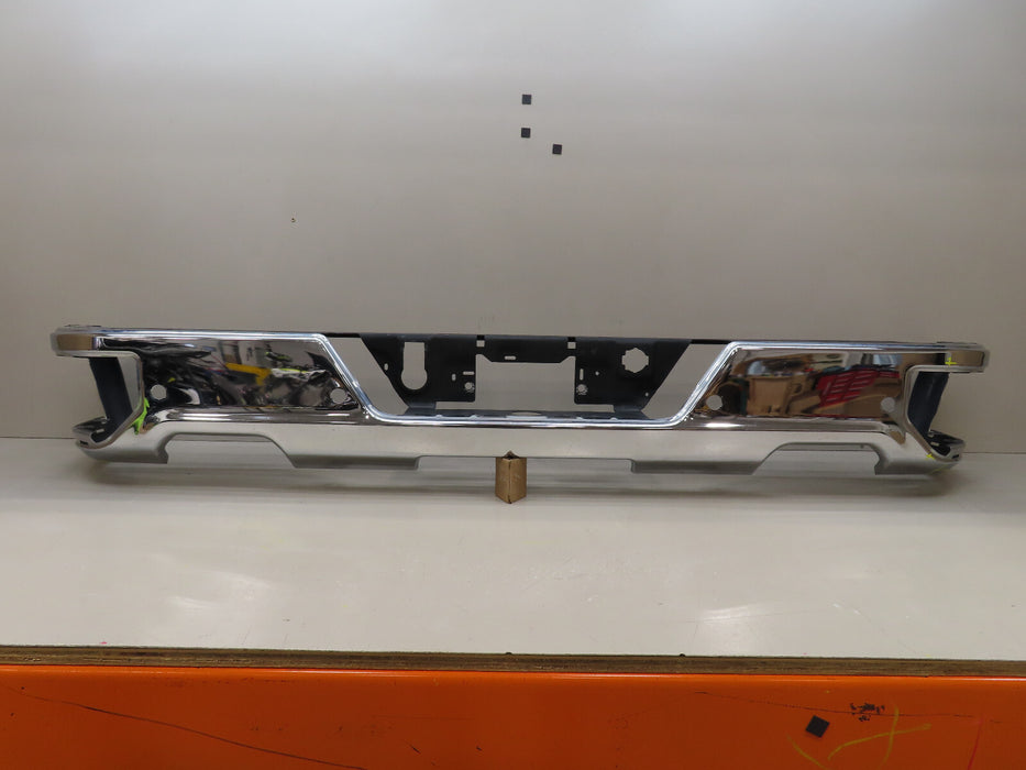 2019-2023 CHEVROLET/GMC SILVERADO-SIERRA 1500 REAR BUMPER METAL OEM
