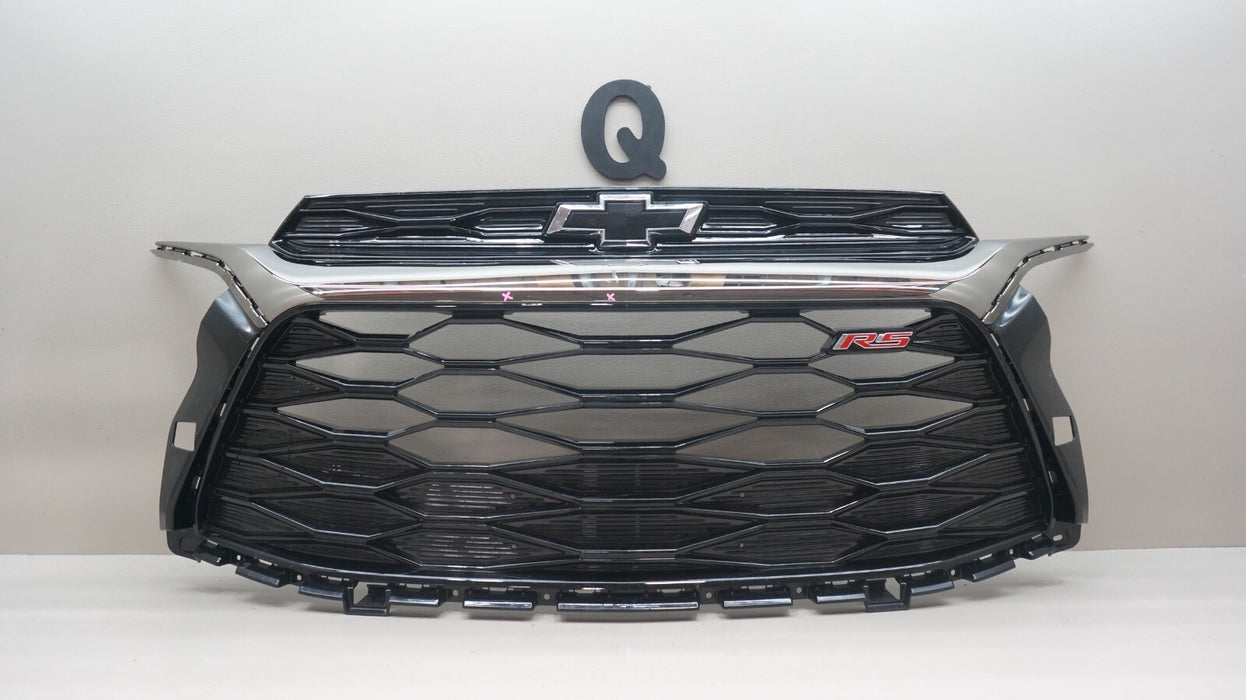 2021-2023 CHEVROLET TRAILBLAZER FRONT BUMPER RADIATOR GRILLE OEM 42797386S