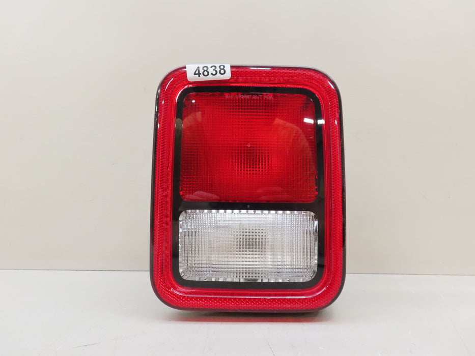 2020-2024 JEEP GLADIATOR REAR RIGHT PASSENGER SIDE TAIL LIGHT OEM