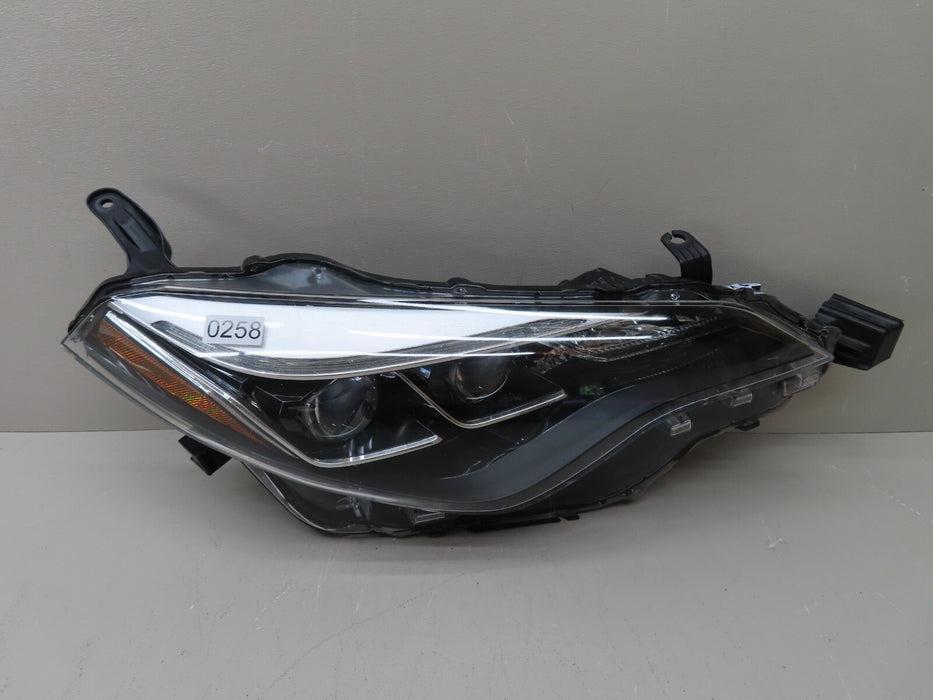 2017-2019 TOYOTA COROLLA FRONT PASSENGER SIDE LIGHT HEADLIGHT LAMP ASSEMBLY OEM