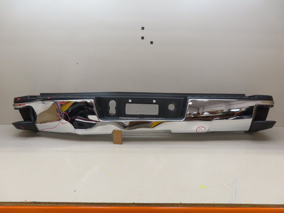 2015-2019 CHEVROLET SILVERADO GMC SIERRA 2500 3500 REAR BUMPER METAL OEM