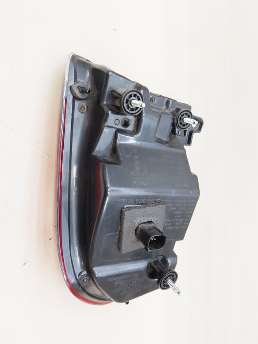 2015-2023 CHRYSLER 300 SRT LEFT DRIVER SIDE TAIL LIGHT OEM 68400331AA